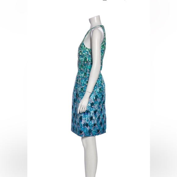 Mary Katrantzou
Jeweled Patterned Knee-Length Dress 10 - Picture 3 of 6